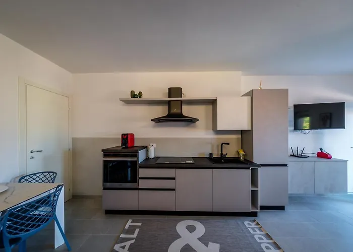 Piazza Della Penna Appartement *